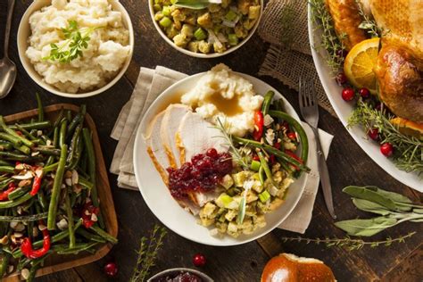 How To Host A Thanksgiving Dinner Weaver Homes