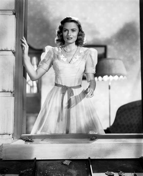 ‘its A Wonderful Life Star Donna Reed Kept Wwii Letters From Soldiers