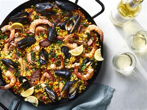 Traditional Spanish Paella Recipe Myrecipes