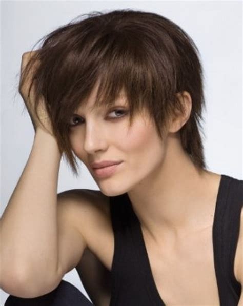 Perfect short haircut for fine hair with more volume on top and leaner sides and back you will be able to create a perfect illusion of luxurious hair cut short. Choppy hairstyles for short hair