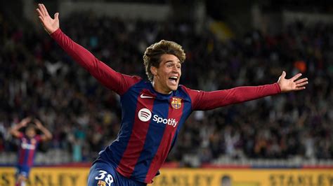 Marc Guiu 17 Becomes Youngest Debutant To Score For Barcelona Cnn