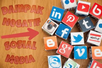 Bahkan pengguna media sosial terdiri dari berbagai kalangan termasuk remaja. 10 Dampak Negatif Menggunakan Sosial Media Yang Berakibat ...