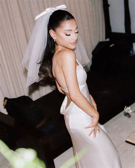 Ariana Grandes Wedding Dress Beauty Fashion