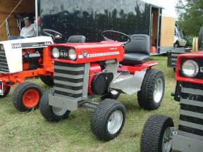 Massey Ferguson 10 Lawn And Garden Antique Tractors Pinterest