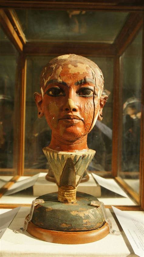 Head Of Tutankhamun New Kingdom Dynasty 18 C A 1336 1327 B C R Outofthetombs