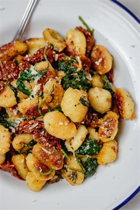 Pan Fried Gnocchi With Spinach Dinnerdites