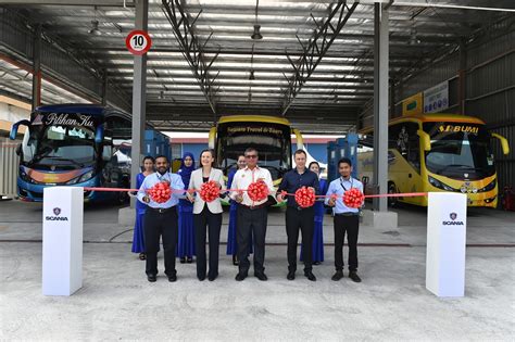 They only use hp certified parts for the repair. Motoring-Malaysia: Truck & Bus News: Scania Malaysia ...