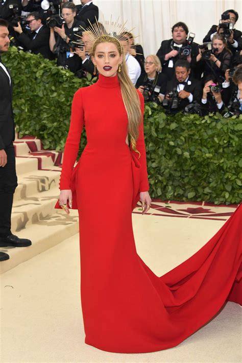 Angels, crosses and papal gear fill Met Gala 2018 red carpet, News ...