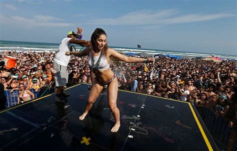 Thousands Of Bikini Clad Spring Break Teens Filmed Shaking Their Bums In Booze Fuelled Twerking