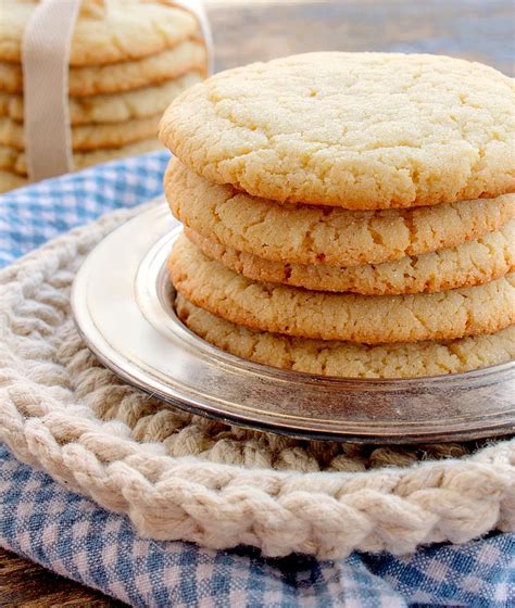 Lemon cookies are one of my absolute favorite cookies to make because they're a little bit chewy, and little bit sweet, and full of that lemony i make these all year round because while cookies are amazing during the holidays, lemon is also one of best flavors to bring out in the springtime and. Absolutely The Best Sugar Cookie Recipe EVER! - Bunny's ...
