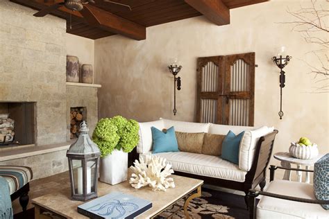 25 Cool And Welcoming Summer Inspired Interiors