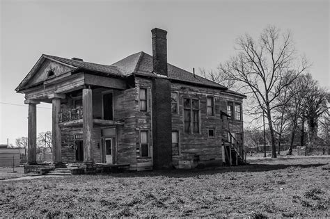 Old Home In Birmingham Alabama Oc2500x1500 Abandoned Places