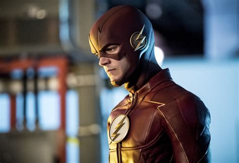 The Flash Mixed Signals Preview Reveals New Suit Upgrades