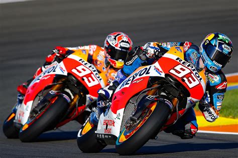 What's been honda's secret to success since the 1990s, and how can their new rc213v in the this is why repsol honda and the rc213v have motogp history on their side. MotoGP 2020 — Honda Repsol - MotoPlus.ca