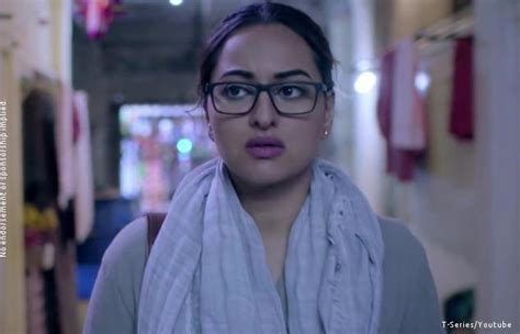 Sonakshi Sinha Celebrity Style In Noor Noor Official Trailer 2017 From Noor Official Trailer