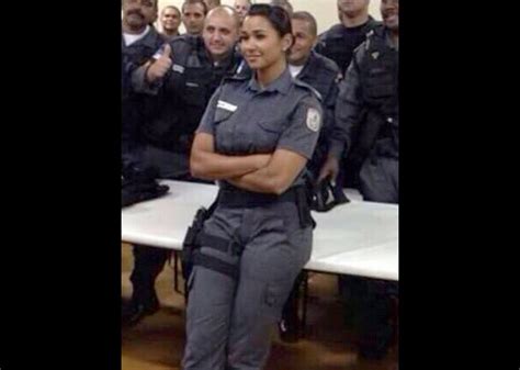 Gang Leaks Nude Pics Of Brazilian Cop After She Arrests Their Leader