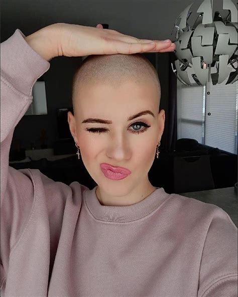 buzzcutfeed ™ buzzcutfeed fotos y vídeos de instagram bald women shaved head half shaved