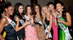 We were unable to load disqus. Adriana Reveron en el concurso Miss Universo 2010