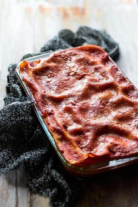 Lasagne al forno alla napoletana - Ricetta Lasagne al ...