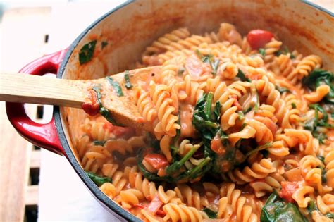 Boursin cheese, pesto, pasta, parmesan cheese, pasta, herb cheese and 2 more. Tomato and Boursin Pasta Sauce • A Brighton Boy Blogs