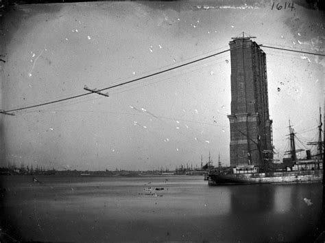 Rare And Amazing Photos Of The Brooklyn Bridge Under Construction
