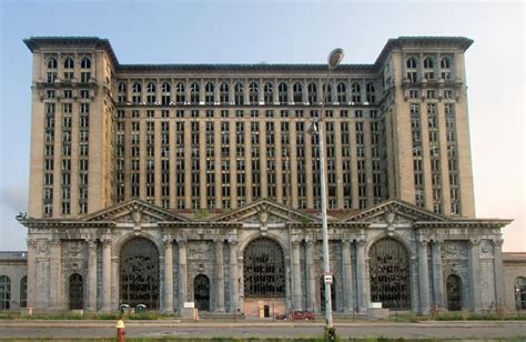Detroit Landmark Perhaps The Most Famous Abandoned Landmark In