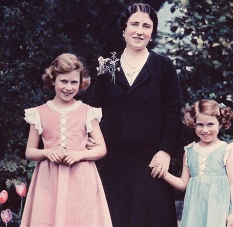 Queen mum integreert telkens de laatste trends in hun zwangerschapskledij, want ook vrouwen die een. Biografin: Queen Mum soll Tochter einer Köchin gewesen ...