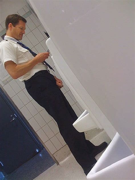 Pissing Spy Urinal Public Toilet Telegraph