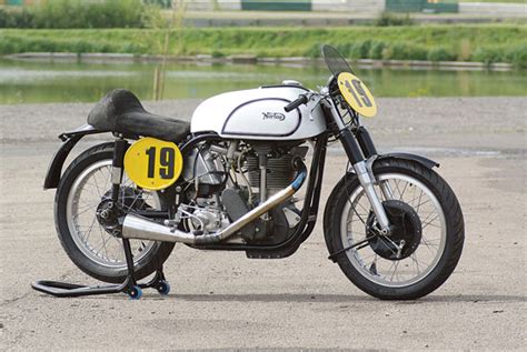 Fitted with a 500cc manx engine it was ridden by malcolm lucas, who kept the norton name alive on british circuits through the seventies, winning races and ray petty died in 1987, when his manx service was taken over and greatly expanded by derbyshire firm summerfield engineering. McIntosh Manx Norton - Classic British Motorcycles ...