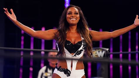 Aew S Brandi Rhodes Keeps Heels Planted In Support Of Women And Wrestling