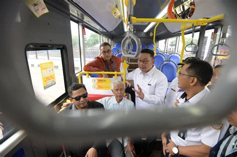 Jawa Barat Launching Bus Ramah Lingkungan Rute Perdana Dipatiukur Jatinangor Infobdg Com