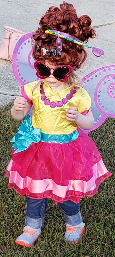 Little Fancy Nancy Halloween Costume Contest
