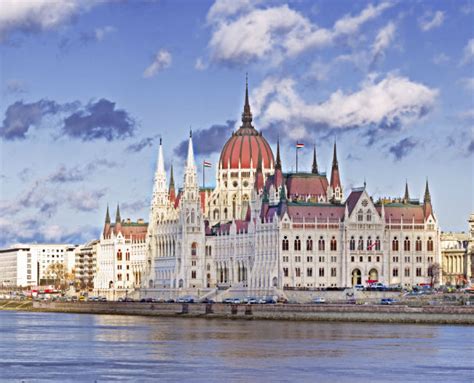 Hungary (a country in central europe; Passagens aéreas para Hungria | SUB Viagens