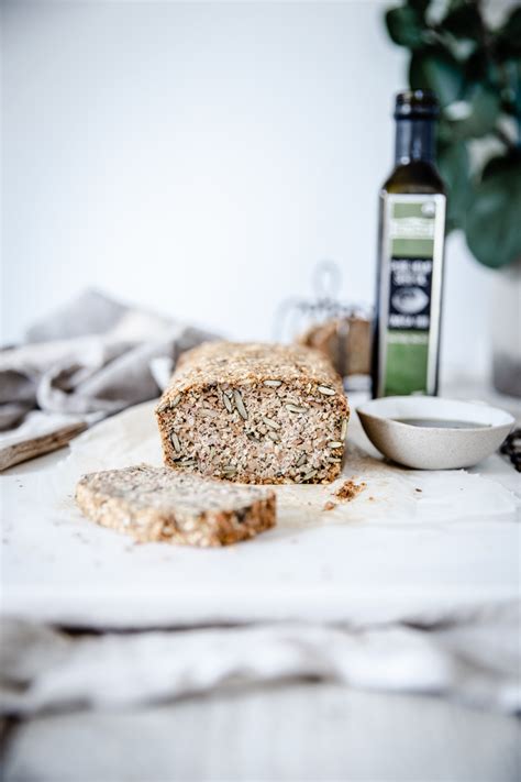 When i created this pumpkin banana hemp seed bread i was looking for a way to add some extra nutrients and change up this traditional fall recipe. Hemp, Pumpkin & Sunflower Seed Bread - Swoon Food