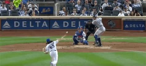 Aaron Judge Claque Un Home Run De 139 Mètres Contre Les Mets