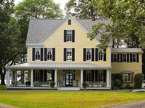 Tour These Beautiful Historic Waterfront Homes In