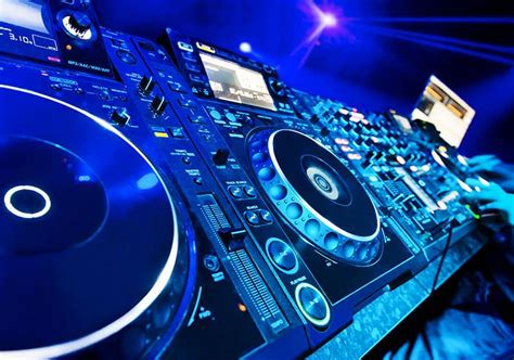 Basic Dj Setup Equipment