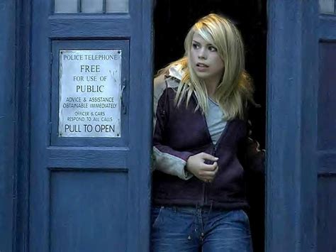 Rose Tyler Wallpaper Rose Doctor Who Rose Doctor Who Strong Female Characters