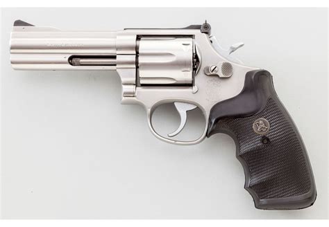 Smith And Wesson Model 686 Double Action Revolver