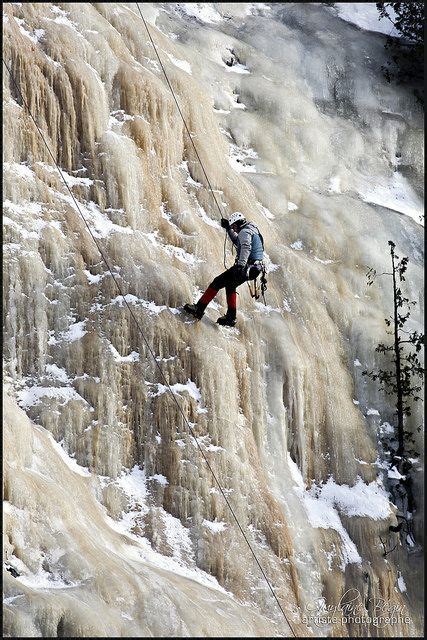 Escalade Dans Une Cascade De Glace Ice Climbing Quebec Canada Quebec
