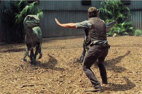 Chris Pratt Has A Raptor Encounter In New Jurassic World Clip Digital Trends