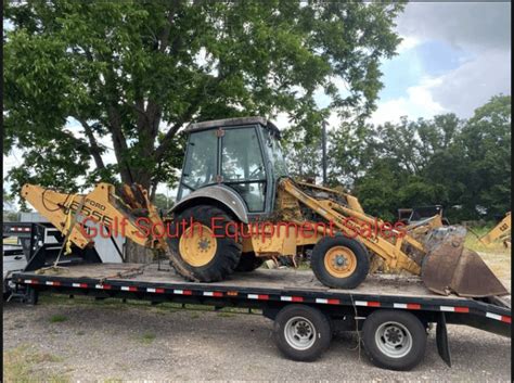 Ford New Holland 555e 2wd Backhoe In For Parts With Clamshell Loader