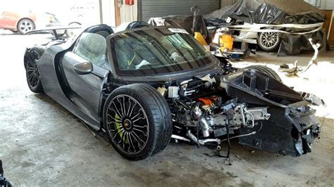 Porsche 918 Crashed At 92 Miles On Copart
