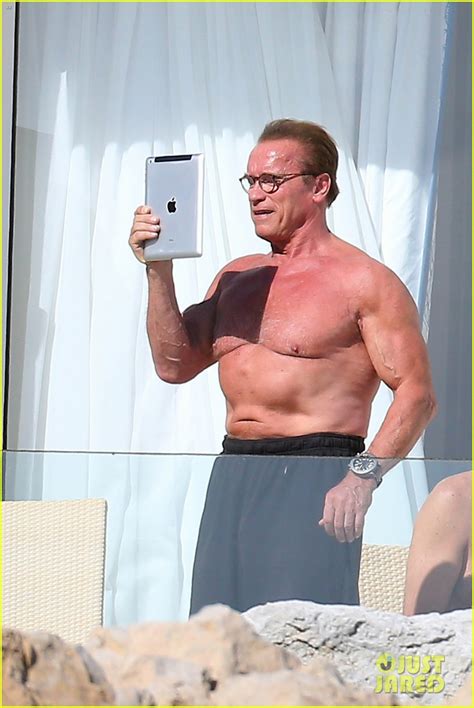 Bodybuilder Arnold Schwarzenegger NAKED Its Bigger Than You Think Leaked Men
