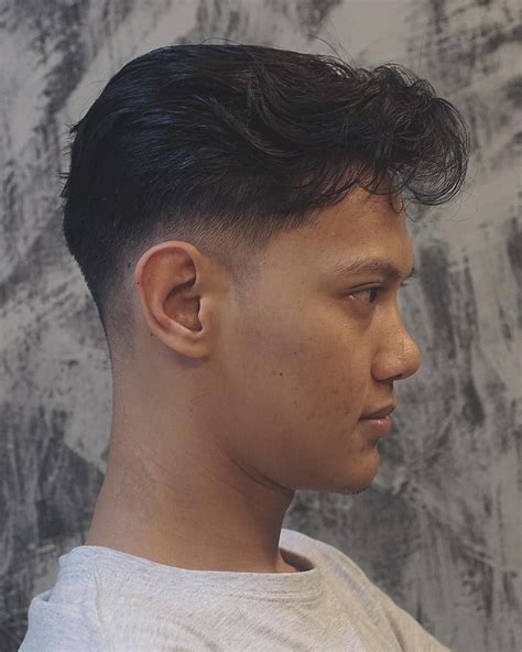 This special type of hair allows for some very cool korean men hairstyles that only asian men can pull off. Korean Men Curly Hairstyle - Wavy Haircut