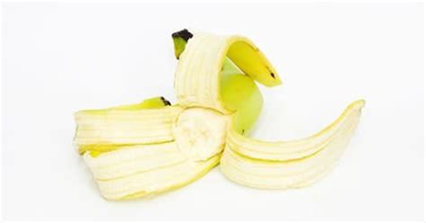 Cure For Warts The Banana Peel Home Remedy Banana Peel Banana Skin