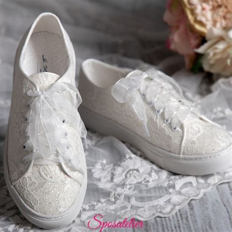 Raso upper chunky tacco pointed toe bianca scarpe da sposa. Sneakers sposa in pizzo nel 2020 | Scarpe da sposa, Scarpe ...