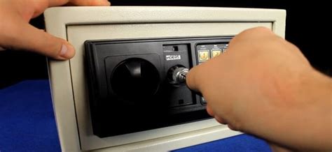 The dial moves tumblers inside the locking mechanism to align them in the correct pattern to open the safe. How to unlock a safe without a key - Quora