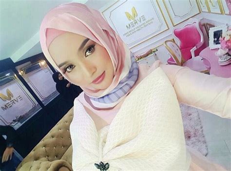 Never heard of her, or him in fact. Joy Revfa Akui Pernah Mengadakan Hubungan Intim Dengan ...