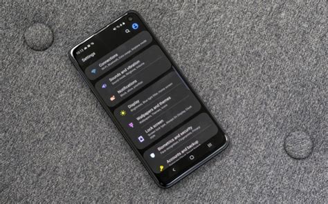 Samsung Galaxy S10e Also Starts Receiving Stable Android 10 With One Ui